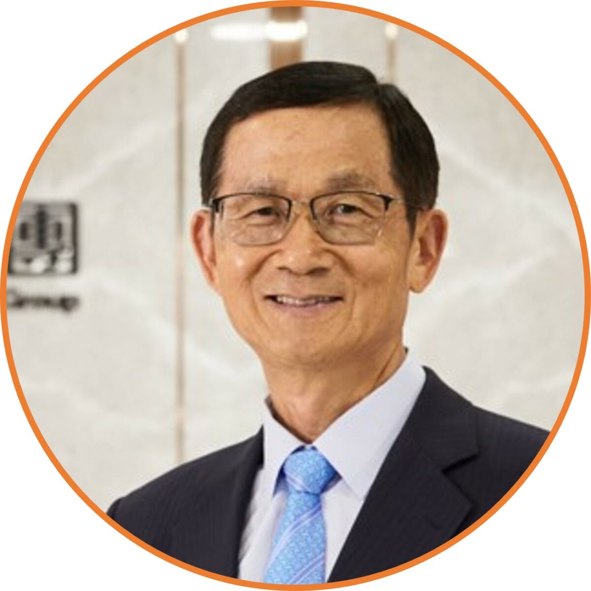 康軒集團董事長李萬吉