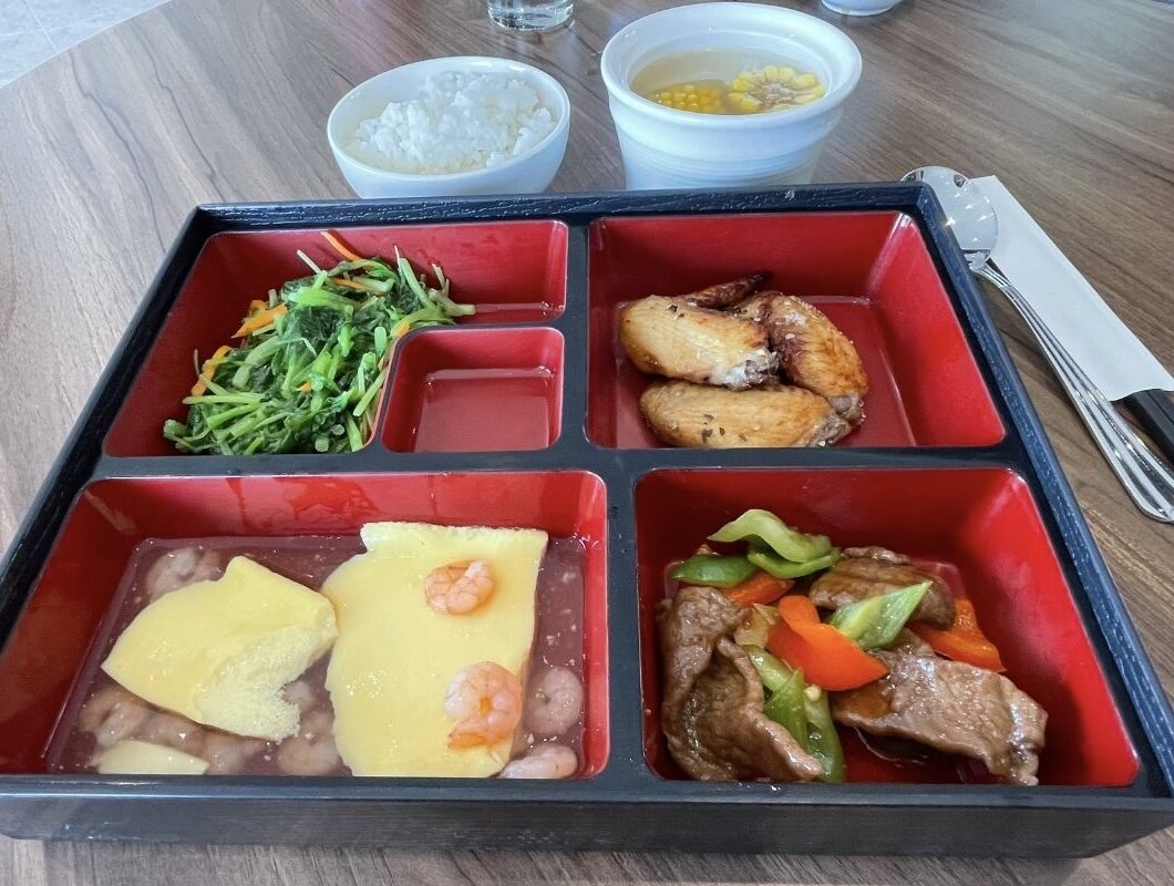 一里雲村特別設計無菜單料理，翻轉傳統養老機構的制式餐食。(攝影/戴淨妍)