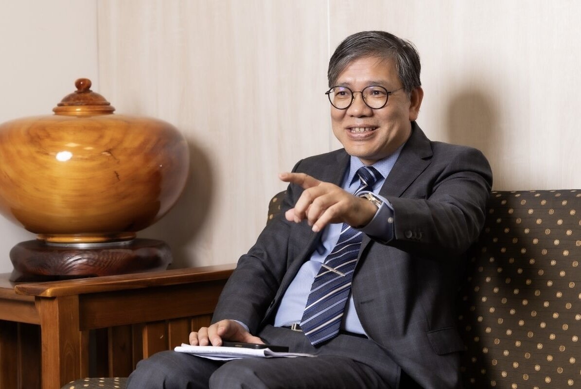 詹永兆積極投入中醫的推廣、偏鄉巡迴醫療及公共事務，同時推動中醫納入長照。(攝影/王永村)