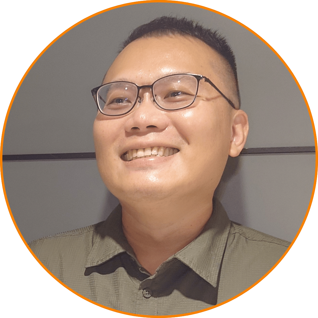 康毅治療所所長陳峰毅