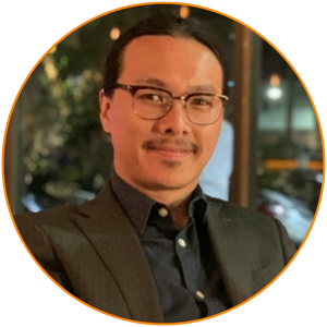 侒可傳媒創辦人李正雄