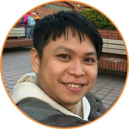 陳宜興藥師從事長照藥事服務超過10年經驗，現於宜寧藥局服務，參與宜蘭縣內居家送藥到府、長照機構藥事服務。