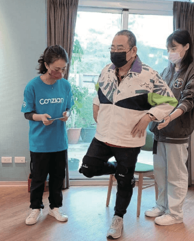 運用康立安復能系統，針對個案制定復能計畫，改善長者日常生活功能表現。（圖片來源／板橋榮家）
