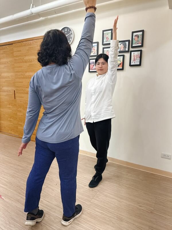 失智復健認知治療。(圖片來源/起辰聯合治療所)
