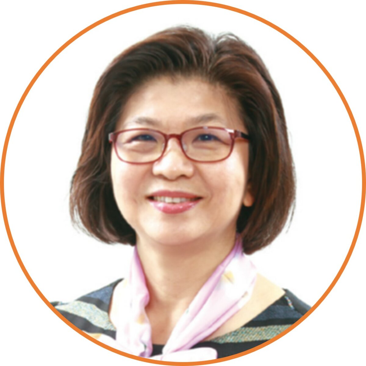作者林秋芬為臺北醫學大學護理學院名譽教授、教育部大學社會責任推動中心共同主持人、台灣長照護理學會理事長、臺北醫學大學部立雙和醫院護理顧問。曾任臺北醫學大學學務長、臺北醫學大學護理學院教授兼副院長、臺北醫學大學高齡健康暨長期照護學系教授兼系主任、臺北醫學大學部立雙和醫院護理主任、國立台北護理健康大學護理系副教授／教授等。