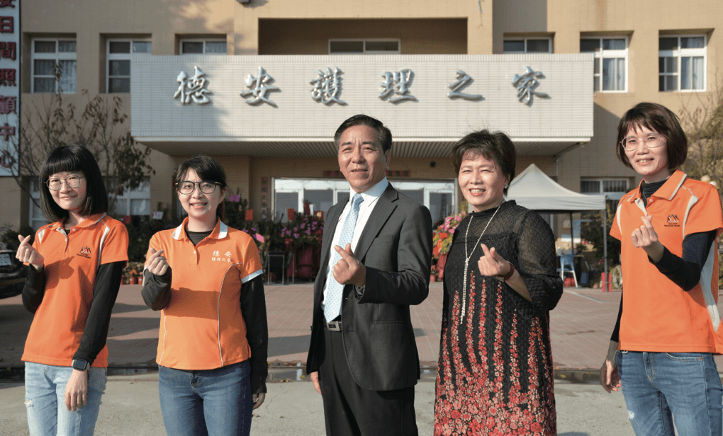 德安護理之家是彰化縣長期照護發展協會理事長黃振雄與妻子李婉蕊共同經營打造長輩老後天地。（攝影／劉國泰）
