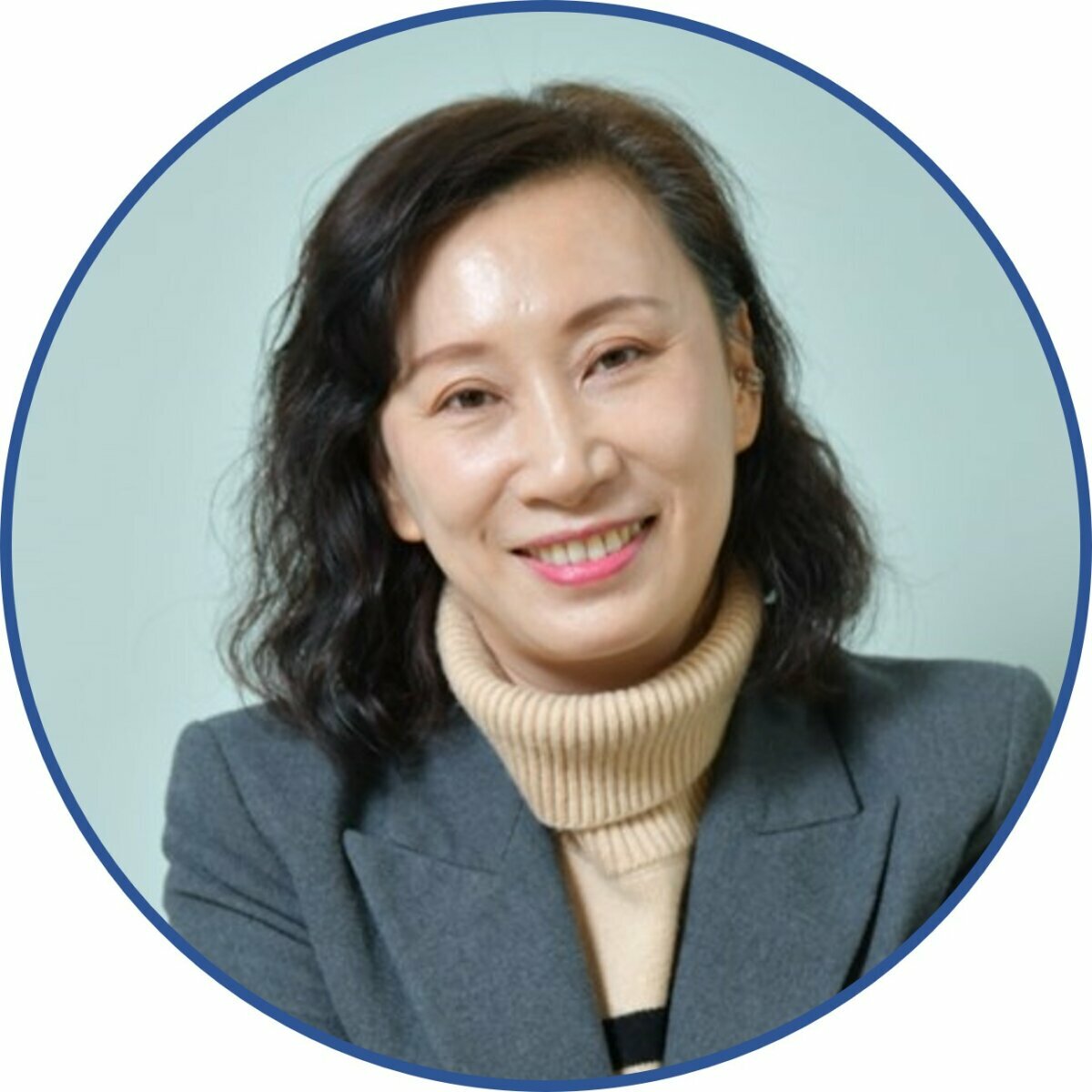 老五老基金會執行長游麗裡