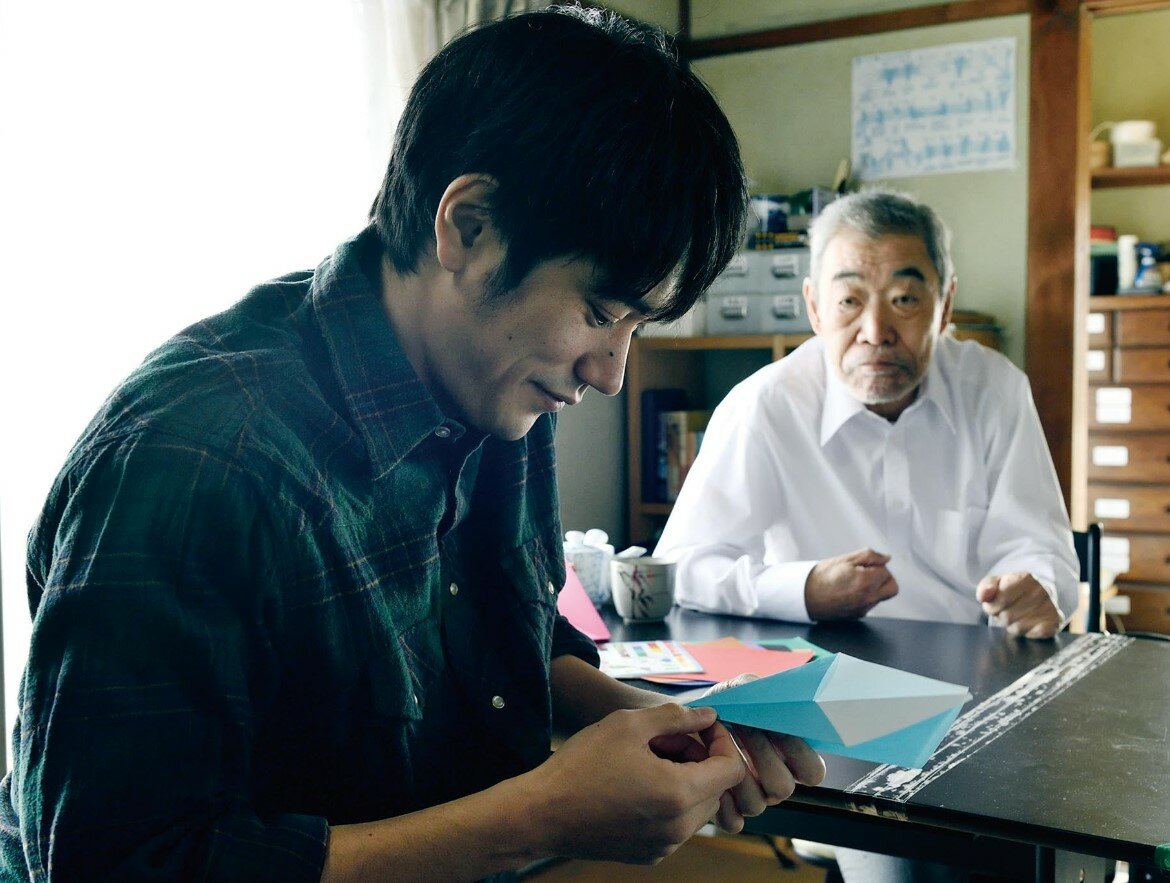 「失控的照護」影片主角擔任照顧服務員，他看到因高齡病痛而受苦的長輩們以及疲憊的家屬們，做出一連串殺人事件。(圖片來源/《失控的照護》劇照)