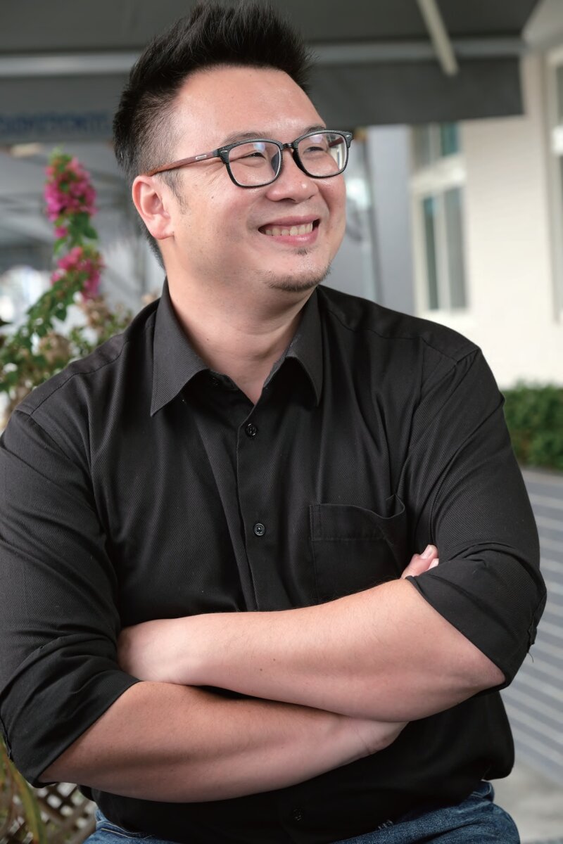 留英的教育學博士簡千翔，打造老幼共融的「朝日長照機構」。（攝影／劉國泰）