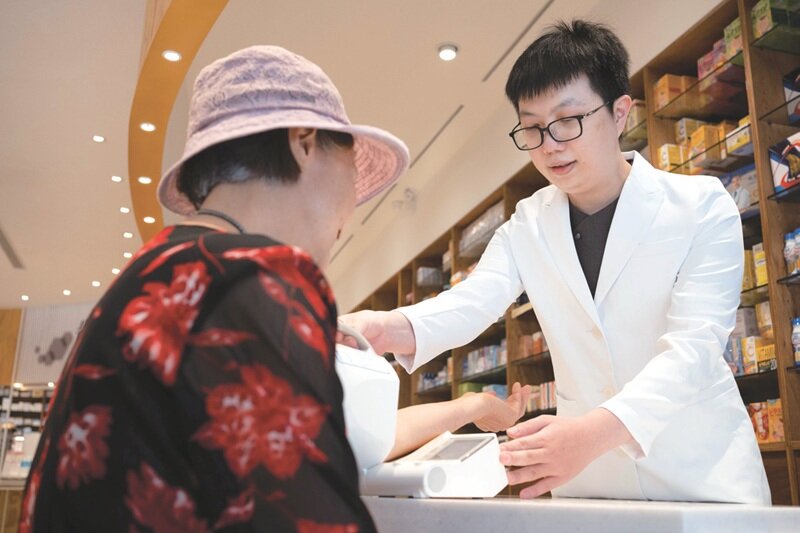 惠生大藥局以新穎的空間和複合式的長照服務，翻轉傳統藥局形象。(圖片來源/惠生大藥局)