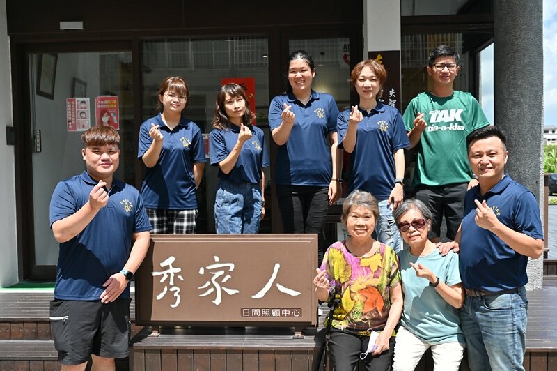 打破框架創新服務   邱暉智鼓勵學生投入長照