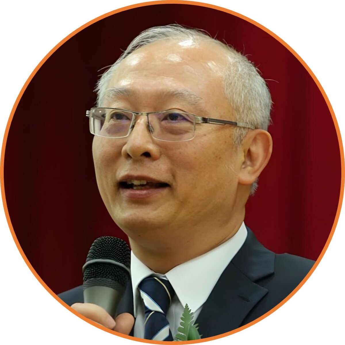 高雄市衛生局局長黃志中