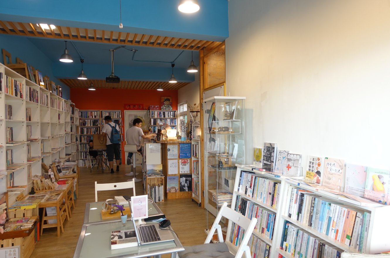 創新服務｜無論如河：書店裡的居家護理所 閱讀變老的100種想像