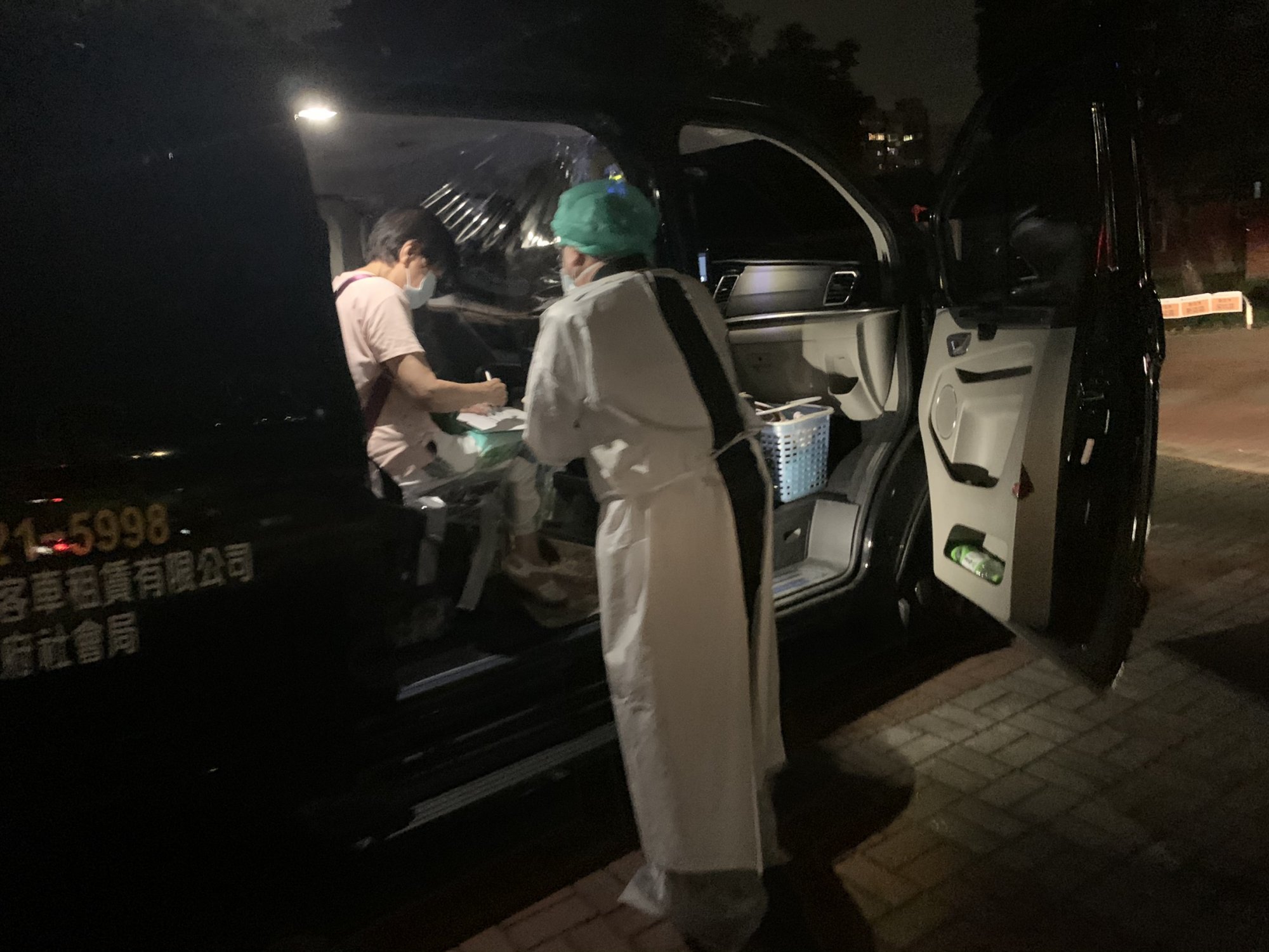 【侯勝宗專欄】暗黑疫情中的微光～新北長照交通轉型為抗疫車隊