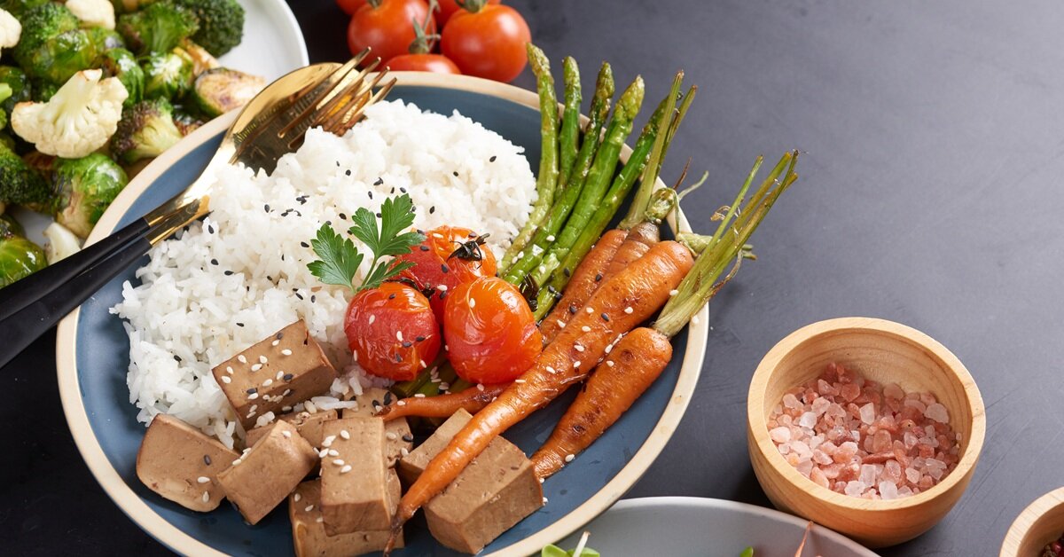 銀髮食代－食品業搶灘銀髮膳食領域 奇美、聯夏、漢典如何突圍掌握商機？