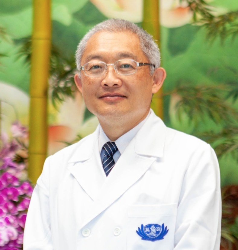 李彞邦為慈濟大學醫學院口腔醫學暨材料研究所副教授、佛教慈濟醫療財團法人花蓮慈濟醫院牙科部特殊需求口腔醫學科主任、台灣口腔照護協會常務理事