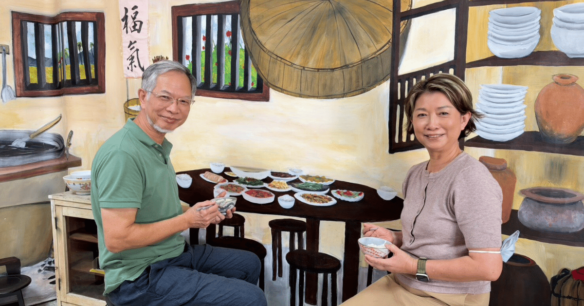 順泰院長陳惠茹與藝術家先生林世雄